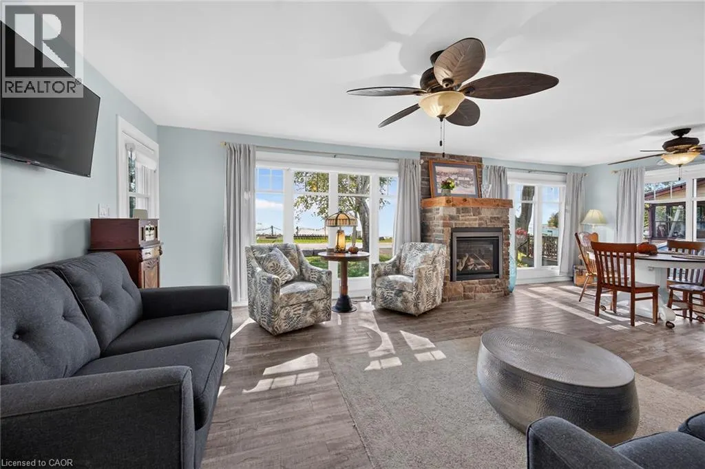 233 BLUE WATER Parkway