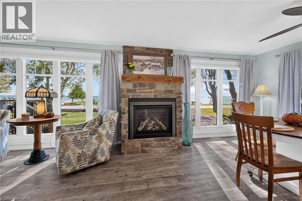 233 BLUE WATER Parkway