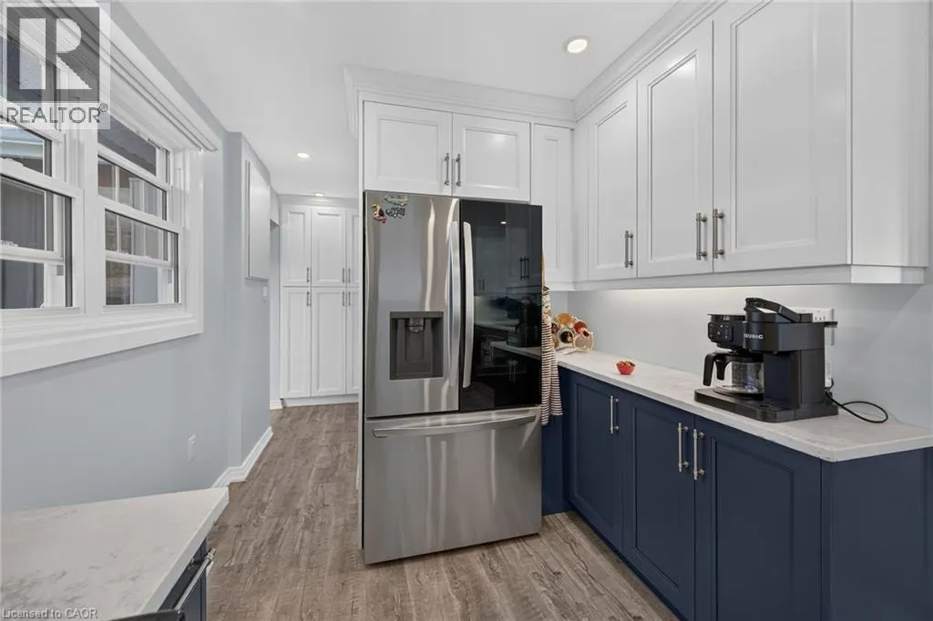 233 BLUE WATER Parkway