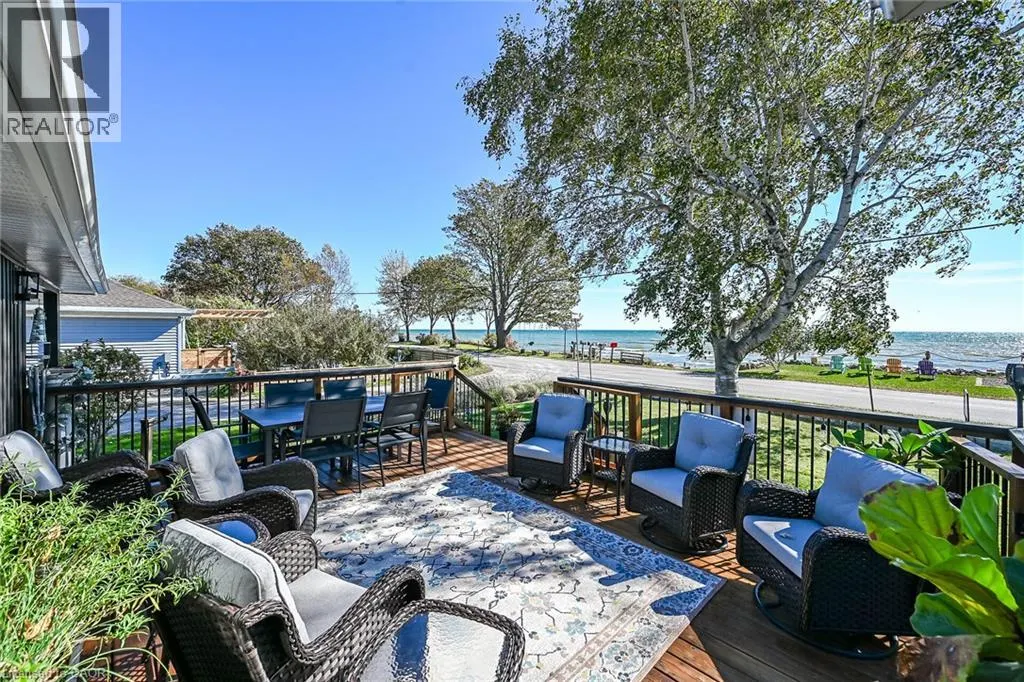 233 BLUE WATER Parkway