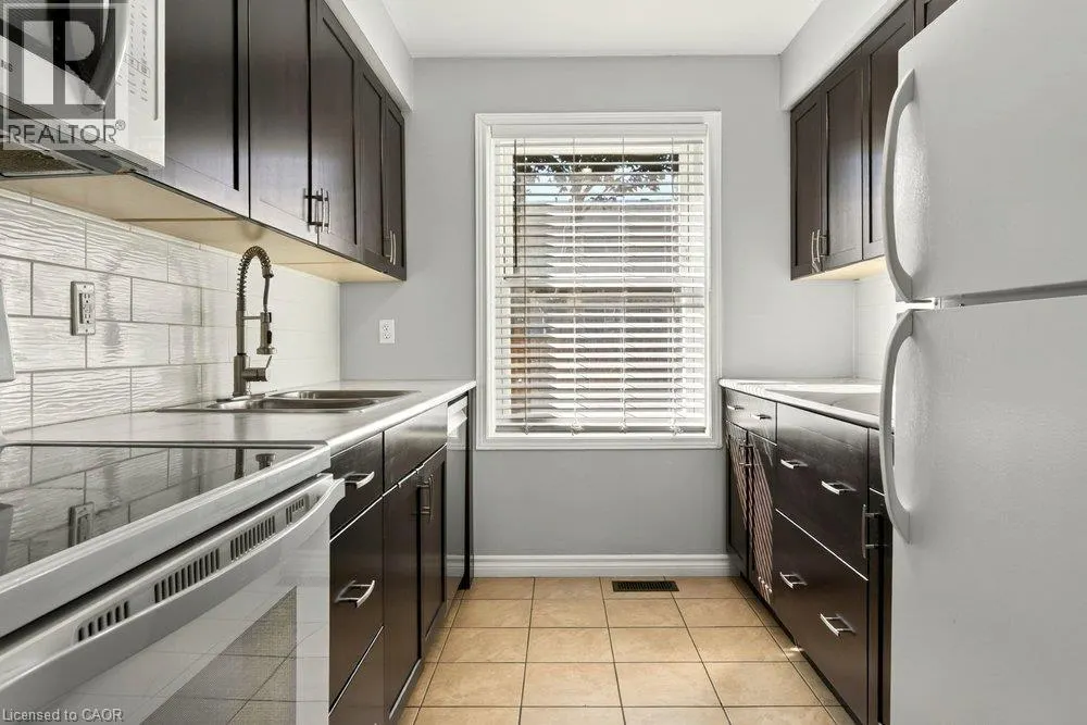 496 GREY Street Unit# C #C