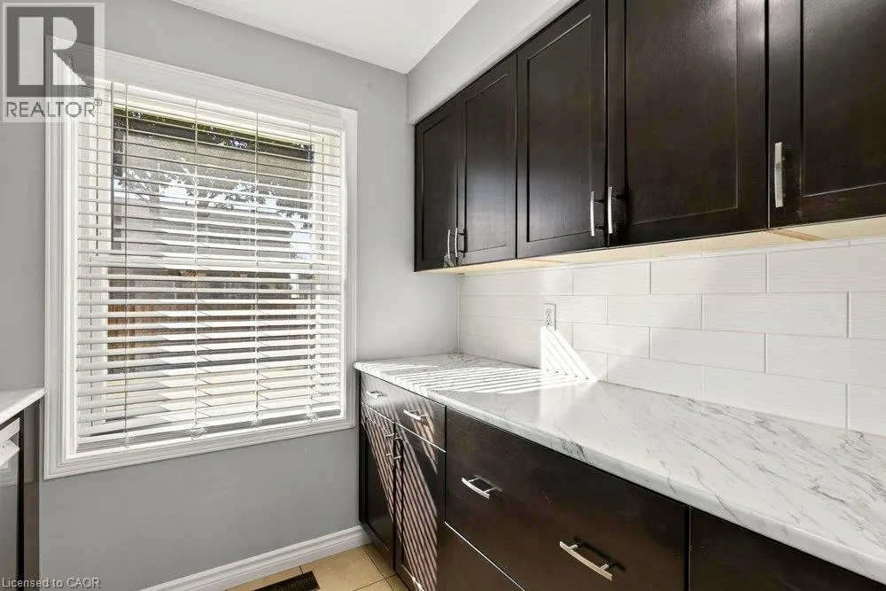 496 GREY Street Unit# C #C