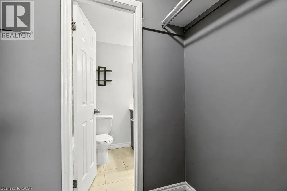 496 GREY Street Unit# C #C