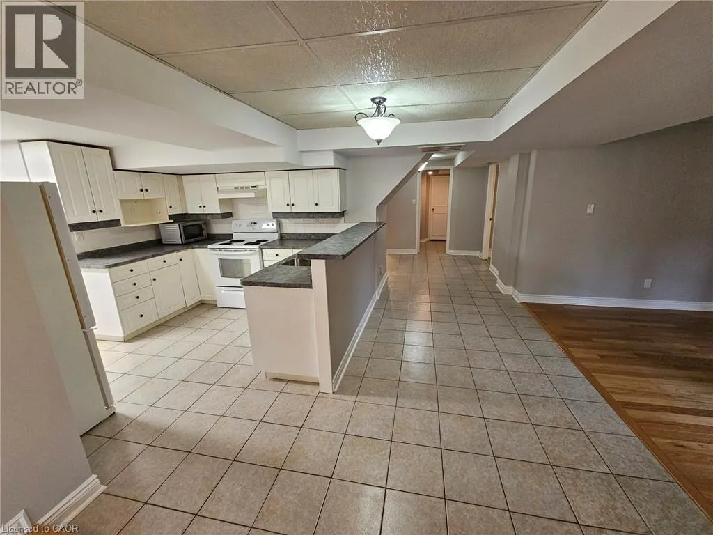 2173 CHARNWOOD Drive Unit# LOWER #LOWER
