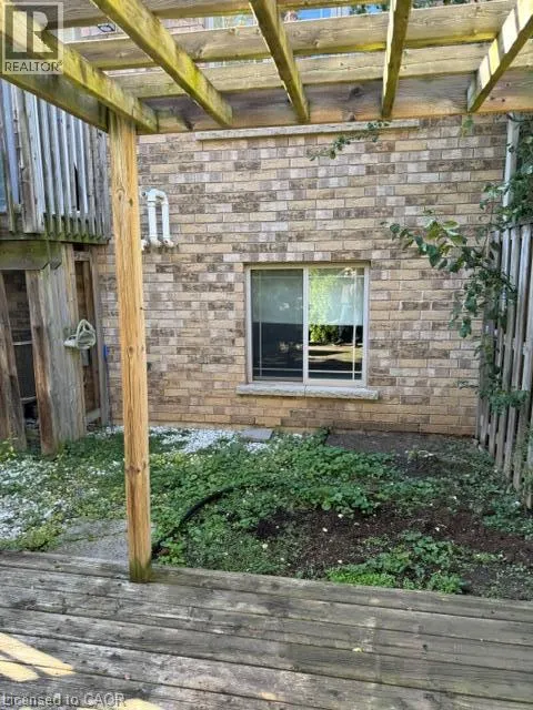 43 HEMLOCK Way