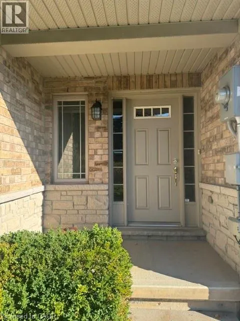 43 HEMLOCK Way
