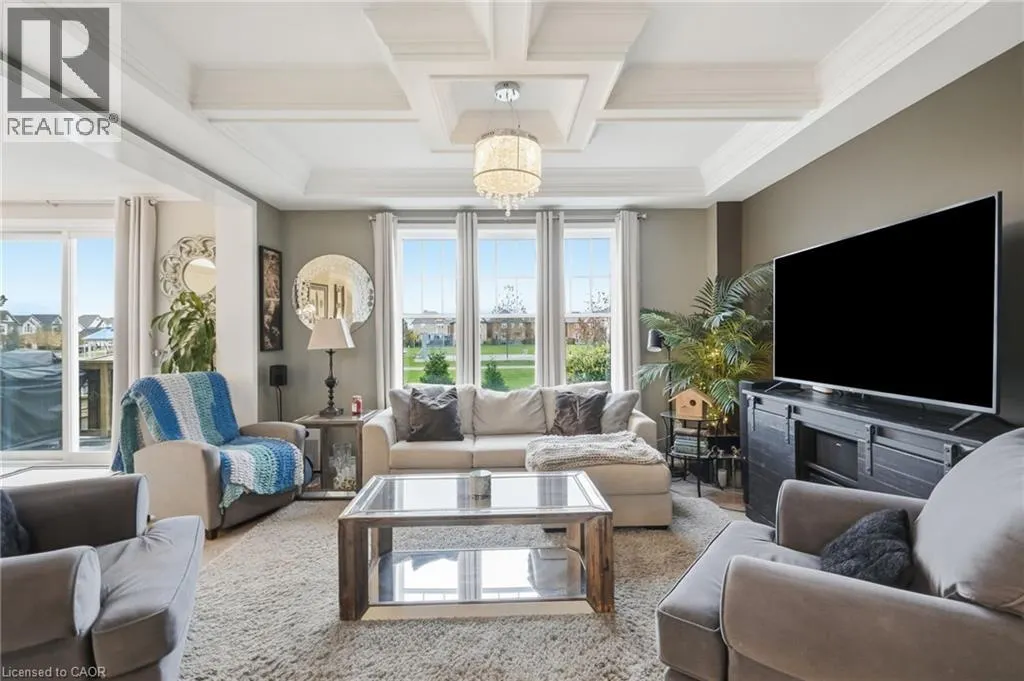23 FOREST RIDGE Avenue