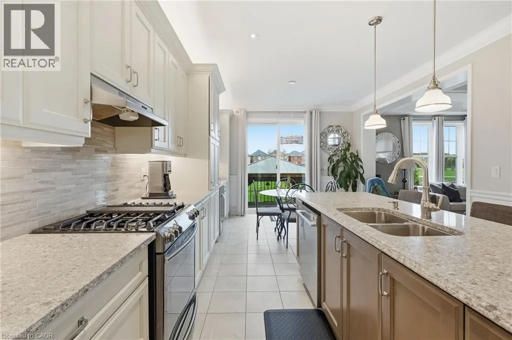 23 FOREST RIDGE Avenue
