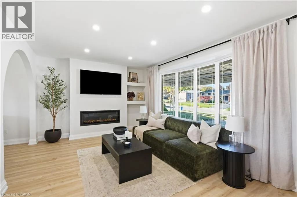 48 STONEY BROOK Drive