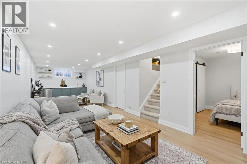 48 STONEY BROOK Drive
