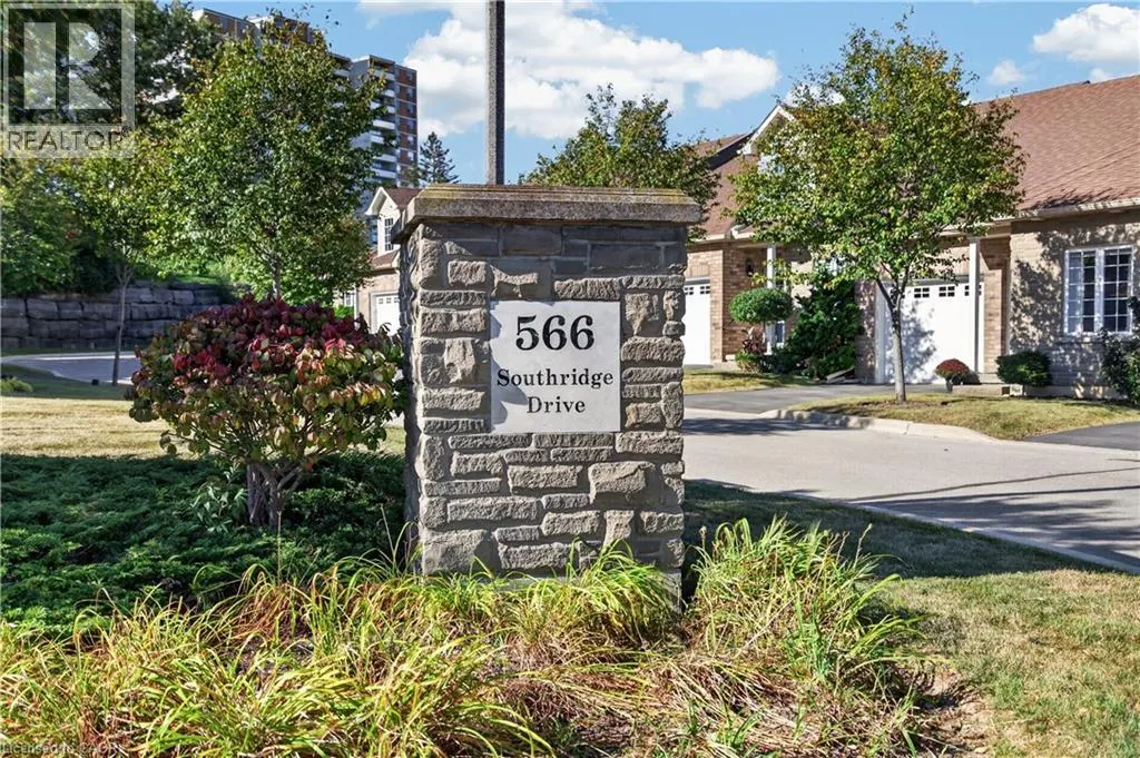 566 SOUTHRIDGE Drive Unit# 65 #65