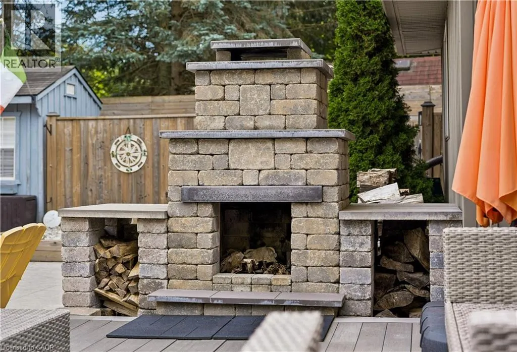373 FORESTLAWN Road