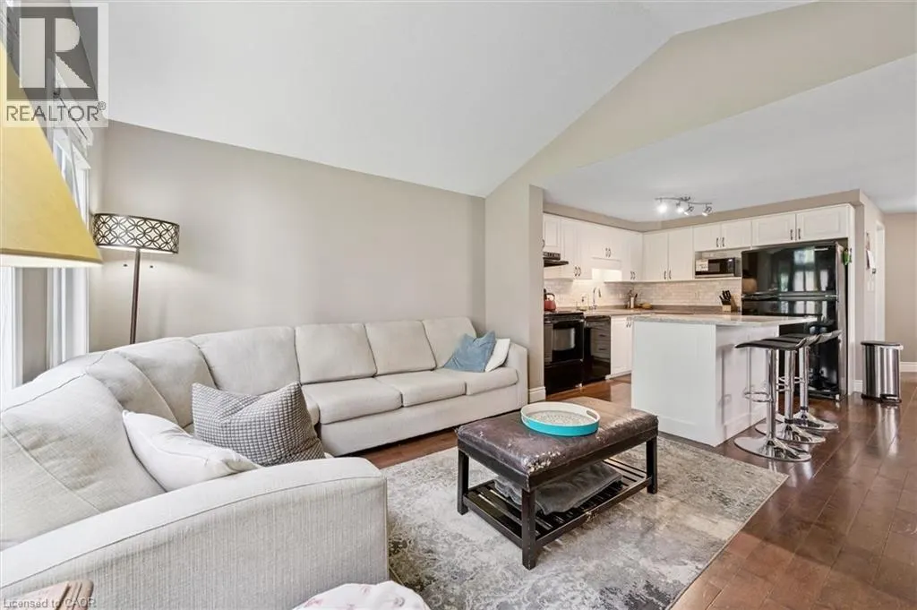 973 CREEKSIDE Drive