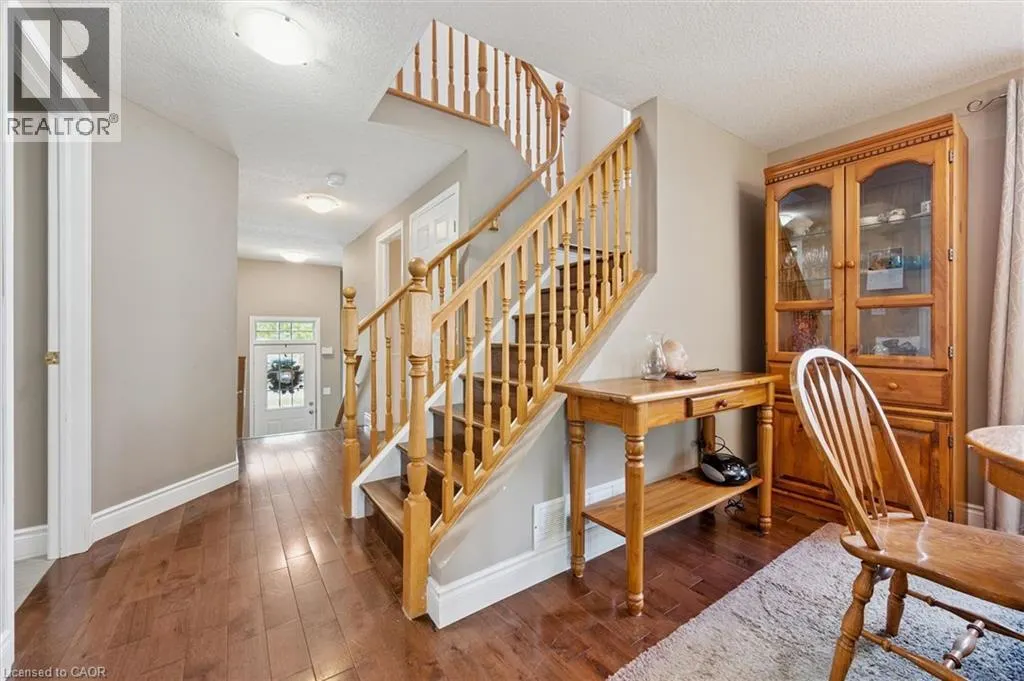 973 CREEKSIDE Drive