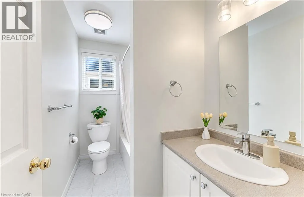 410 SANDY COVE Crescent