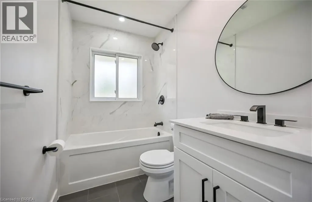 14 PEMBROKE Avenue Unit# Upper #Upper