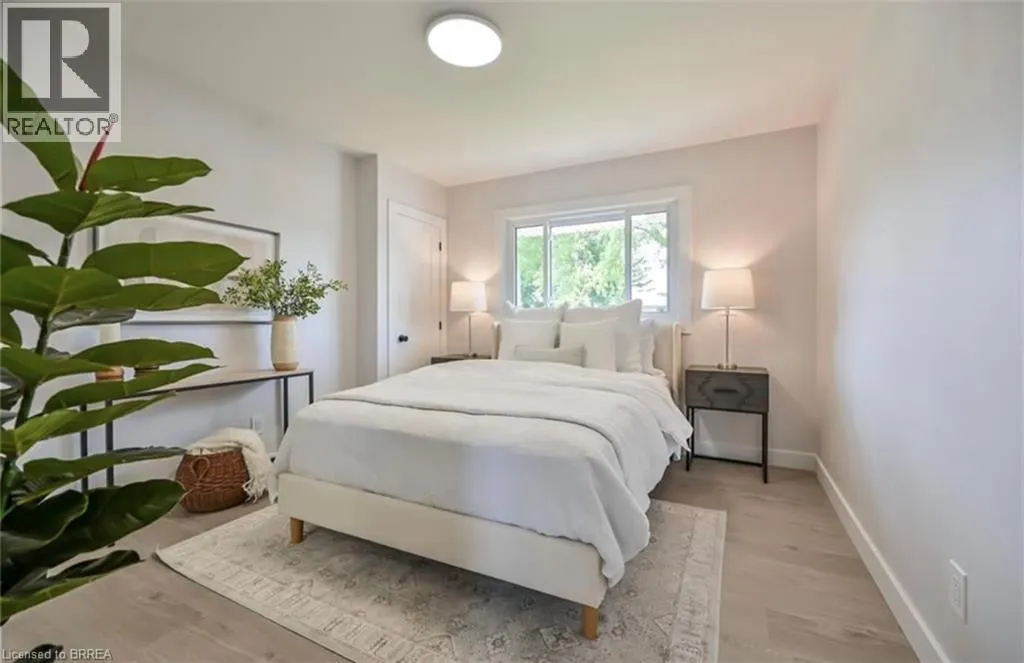 14 PEMBROKE Avenue Unit# Upper #Upper
