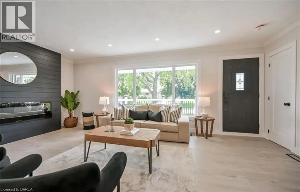 14 PEMBROKE Avenue Unit# Upper #Upper