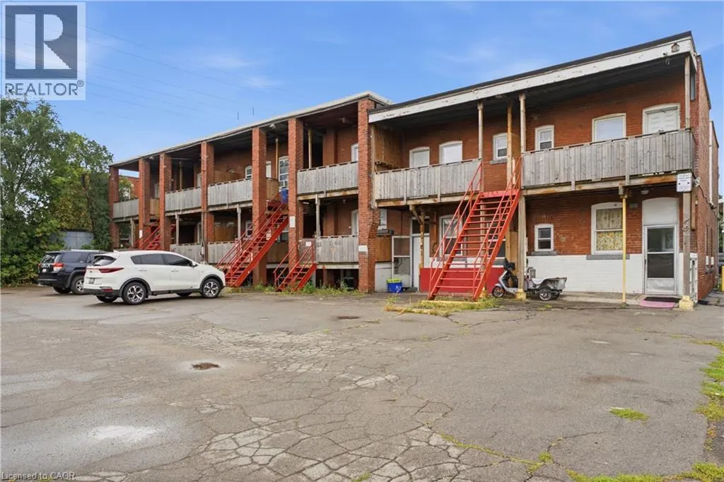 1539-1547 BARTON Street E