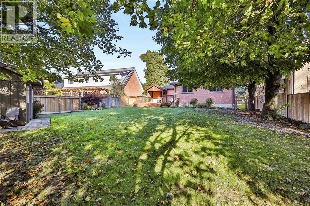 7 CHARLTON Drive