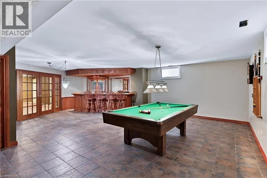 7 CHARLTON Drive