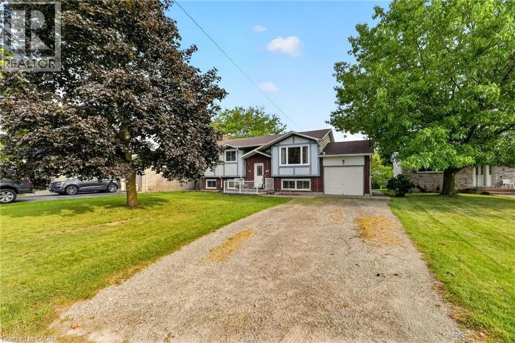 5 BROOKS Circle