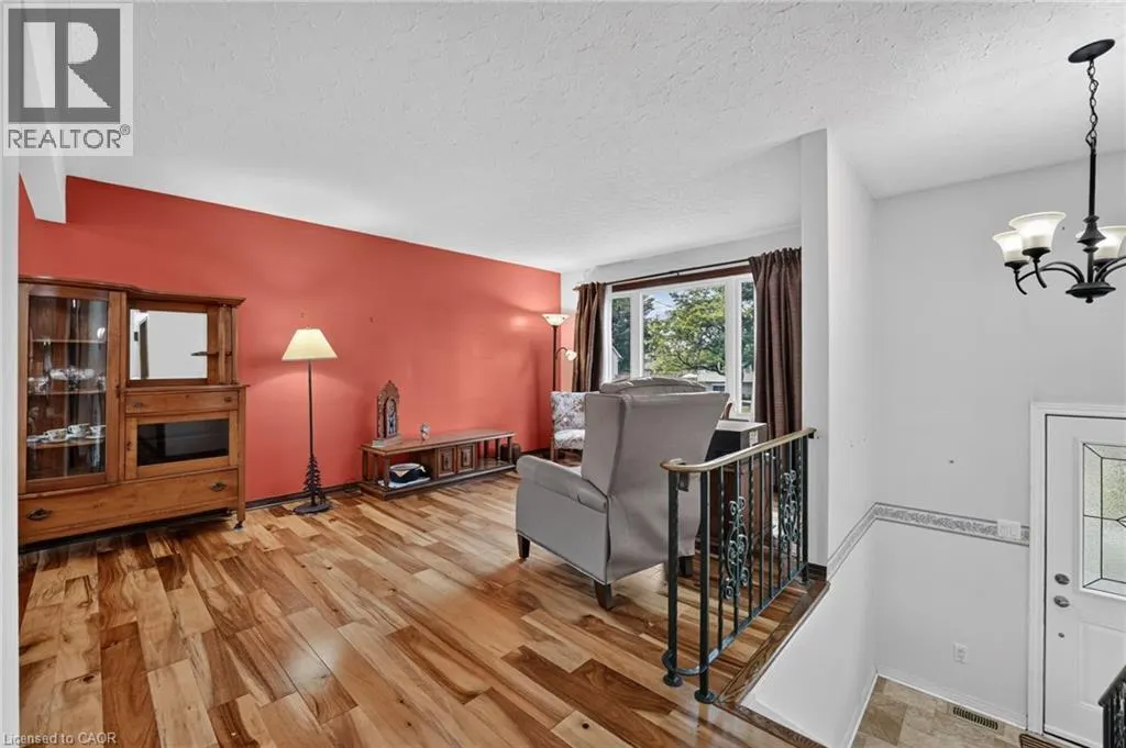 5 BROOKS Circle