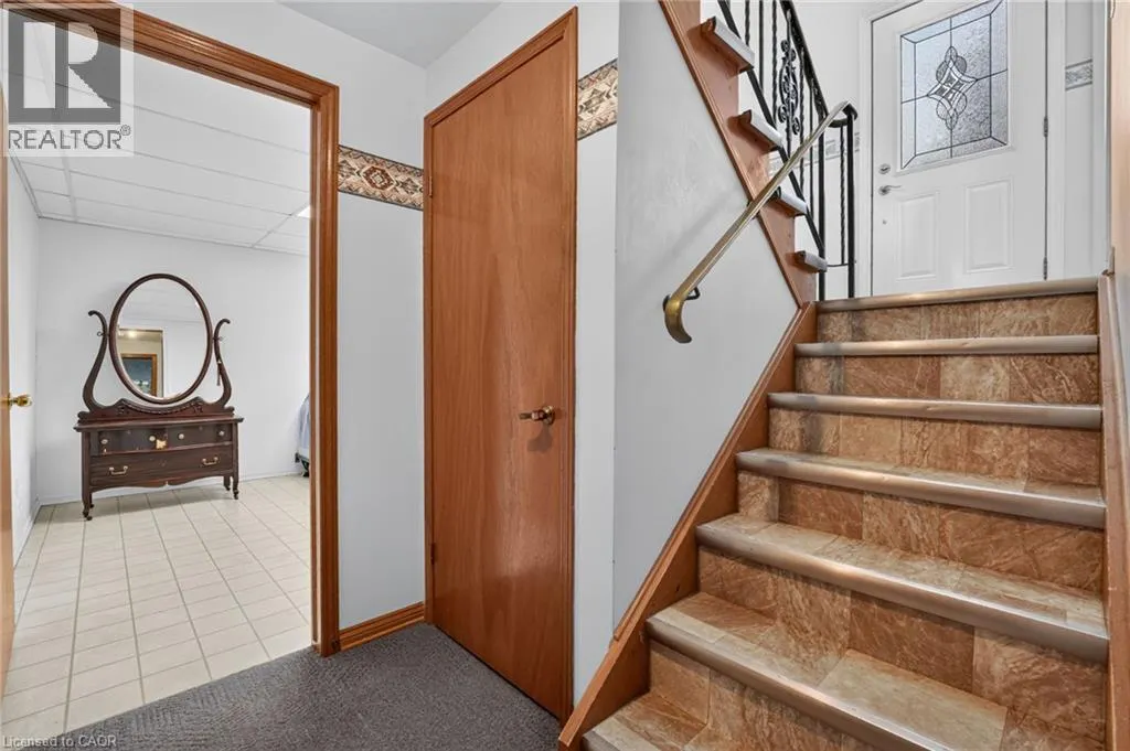 5 BROOKS Circle