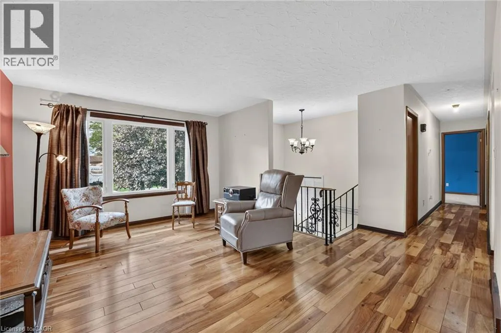 5 BROOKS Circle