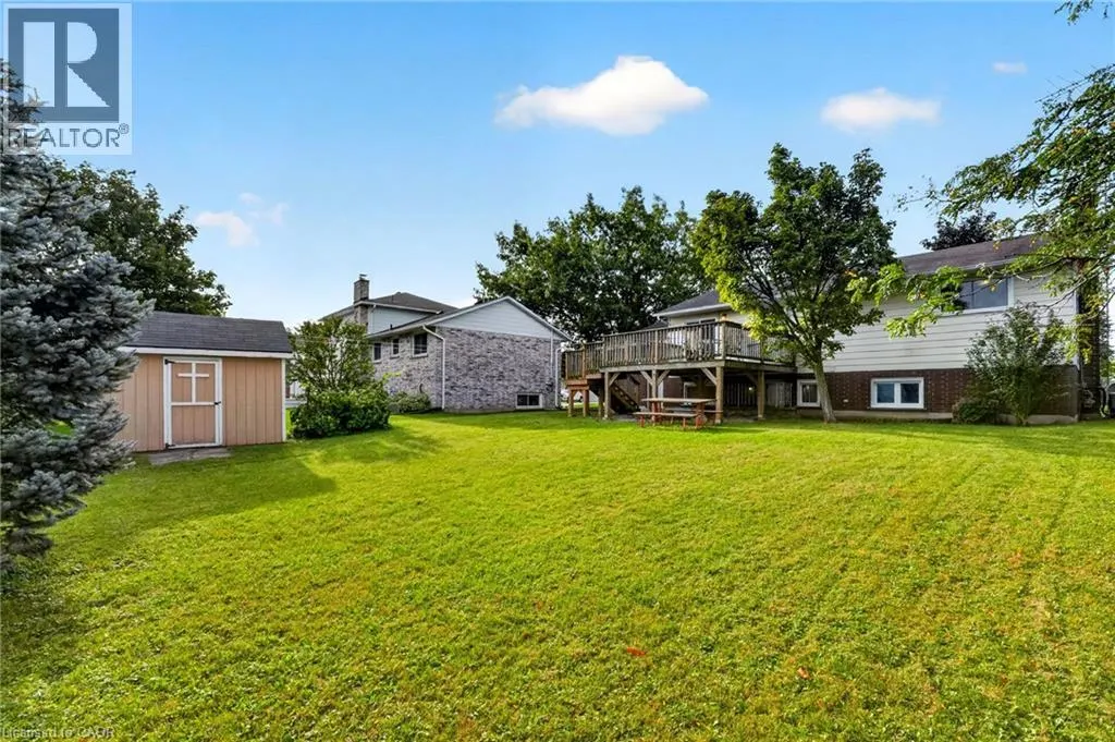 5 BROOKS Circle