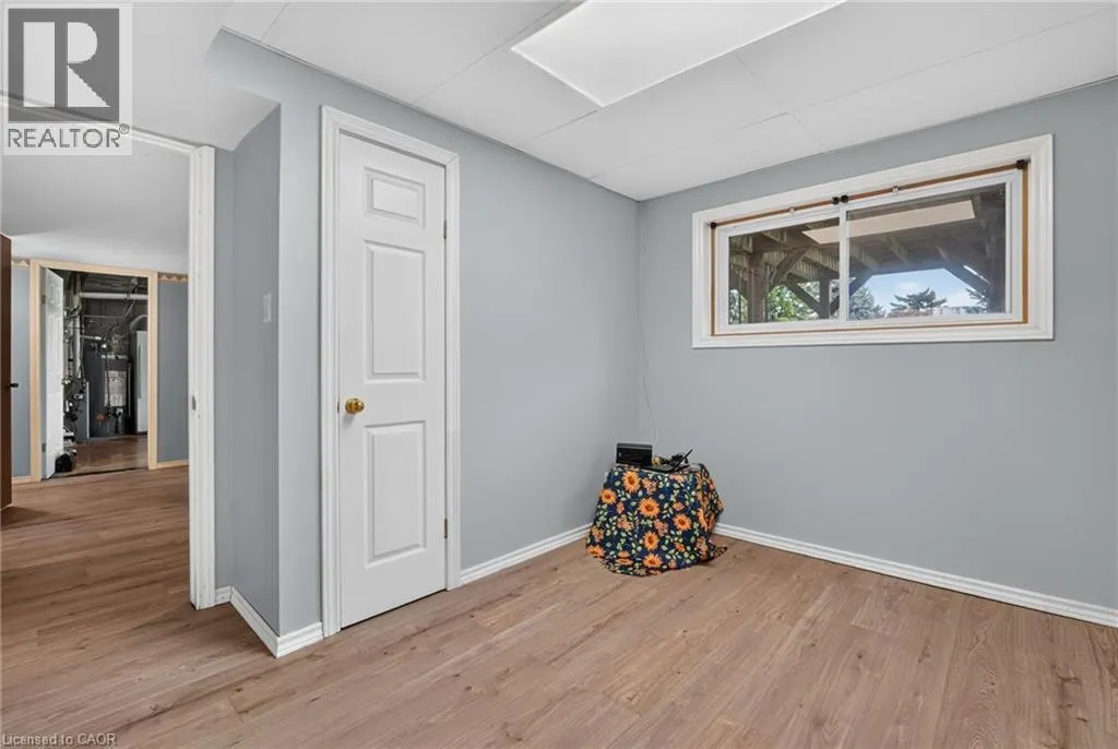 5 BROOKS Circle