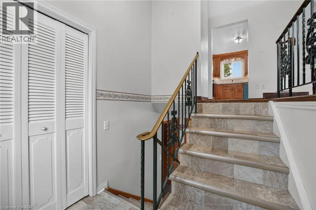 5 BROOKS Circle
