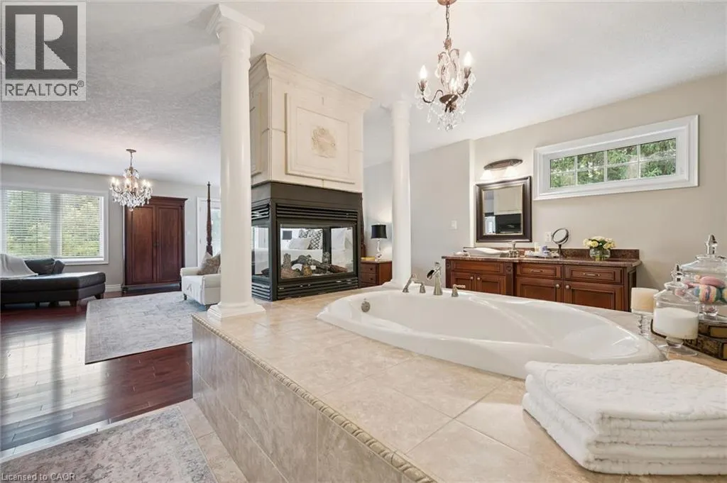 332 SCENIC Drive