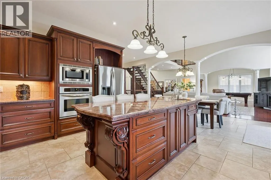 332 SCENIC Drive
