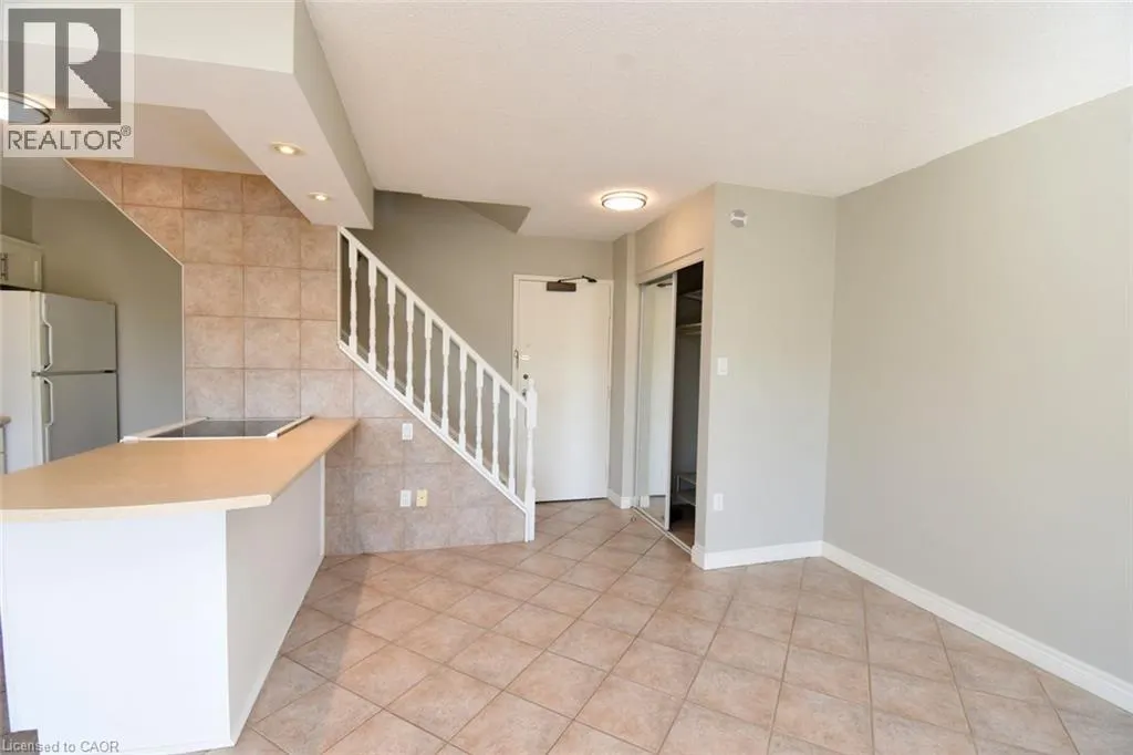 10 JOHN Street Unit# 411 #411