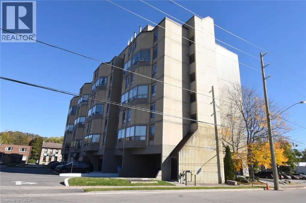 10 JOHN Street Unit# 411 #411