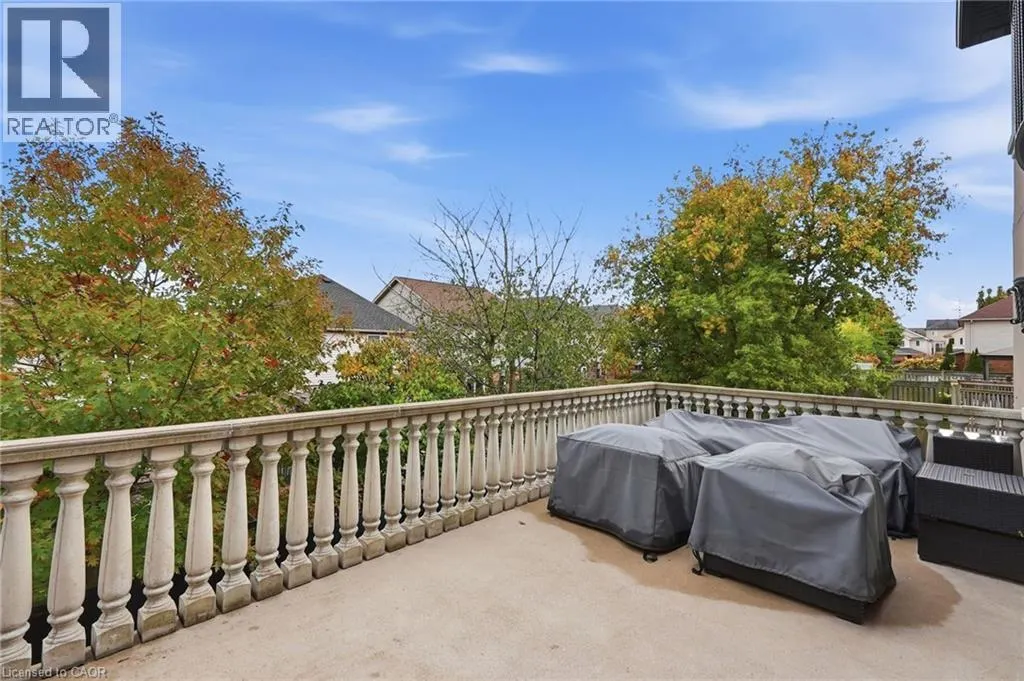 916 FOXBROOK Court