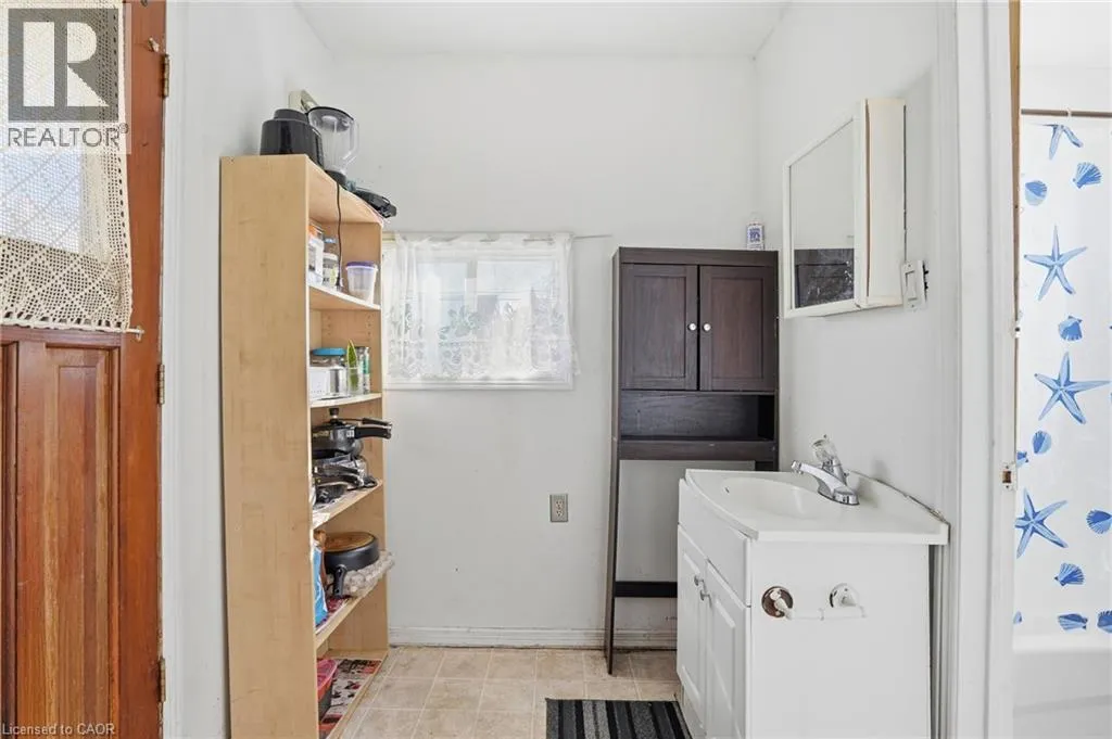 5128 WILLMOTT Street