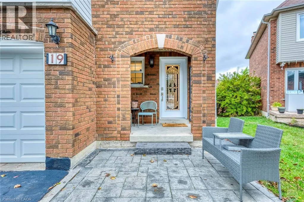 19 HORNED OWL Drive