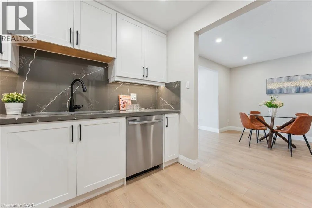25 VALLEYVIEW Road Unit# 17 #17