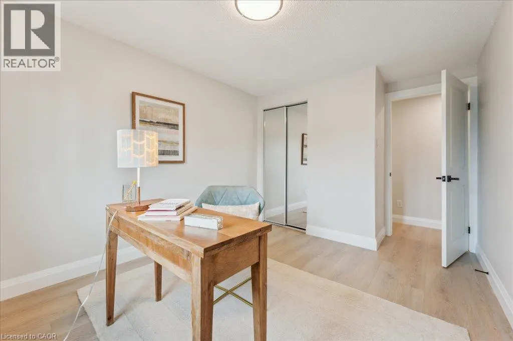 25 VALLEYVIEW Road Unit# 17 #17