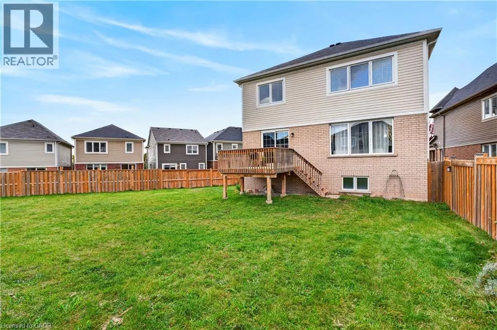 7 PICKETT Place