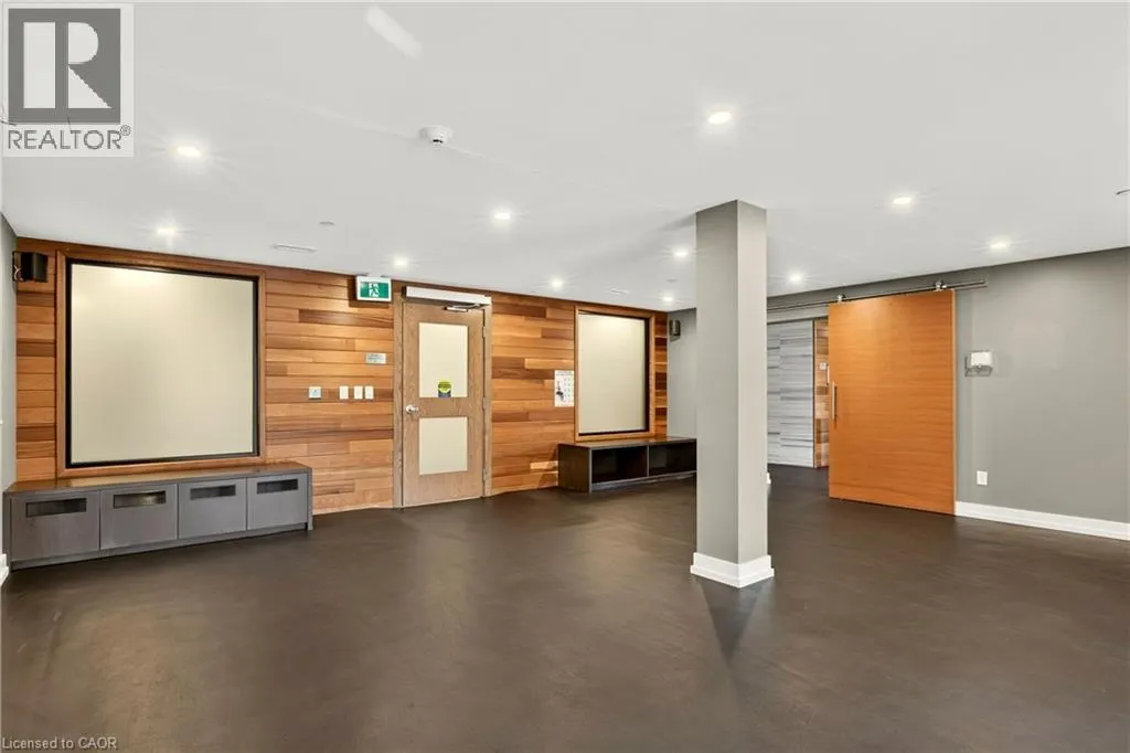 320 PLAINS Road E Unit# 208 #208