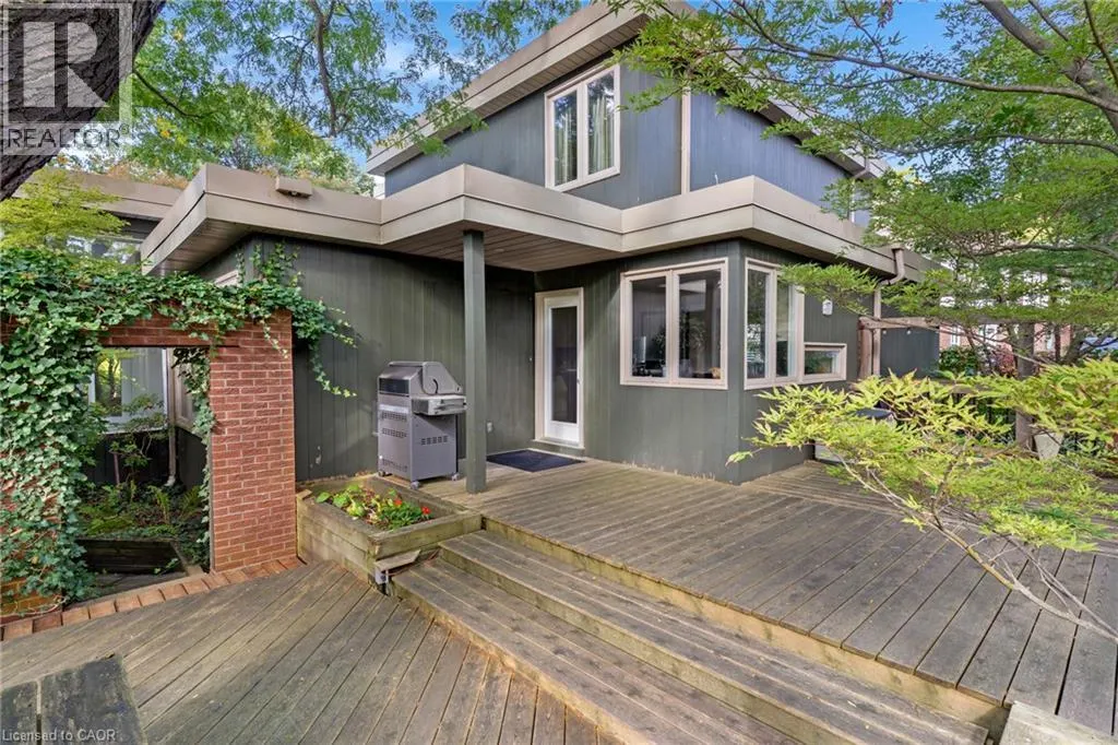 348 BROWNING Place