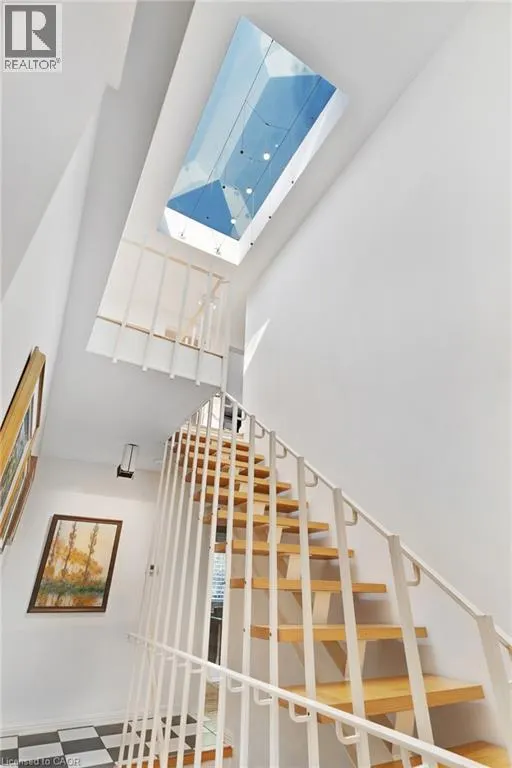 348 BROWNING Place