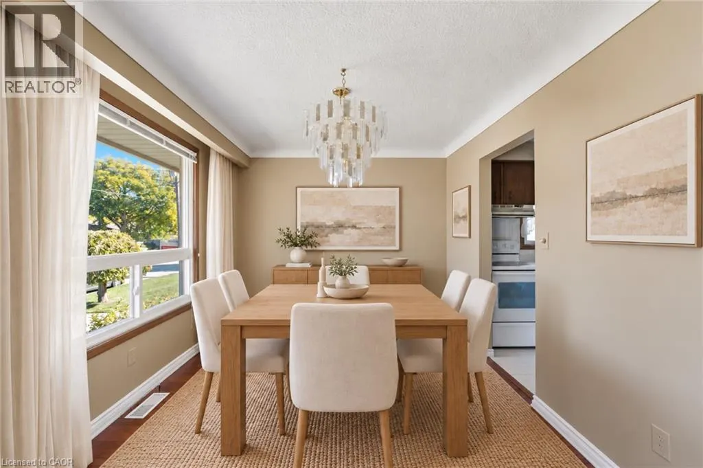 31 BENDINGROAD Crescent