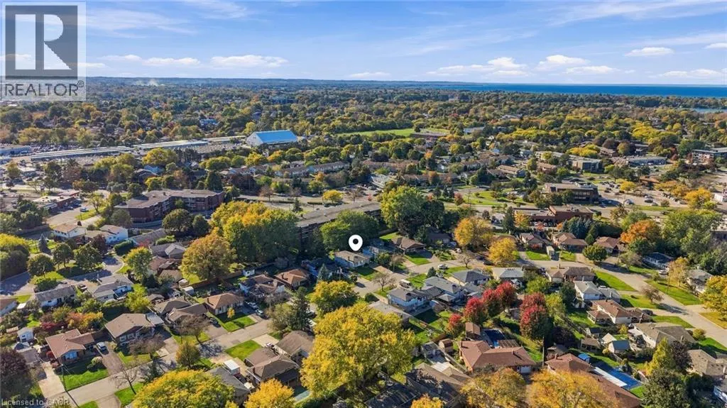 31 BENDINGROAD Crescent