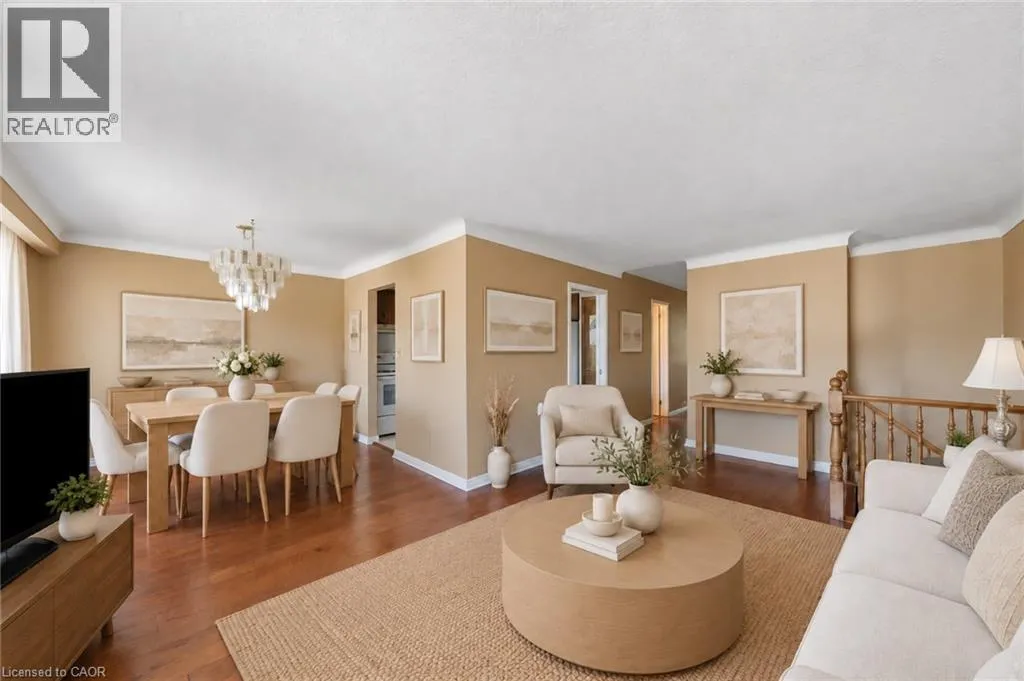 31 BENDINGROAD Crescent