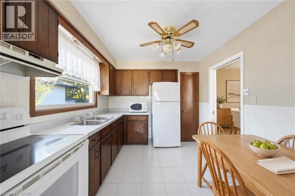 31 BENDINGROAD Crescent