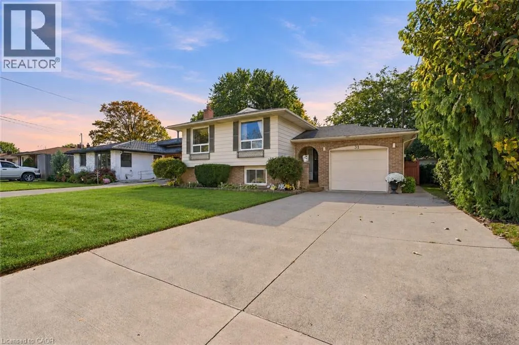 31 BENDINGROAD Crescent